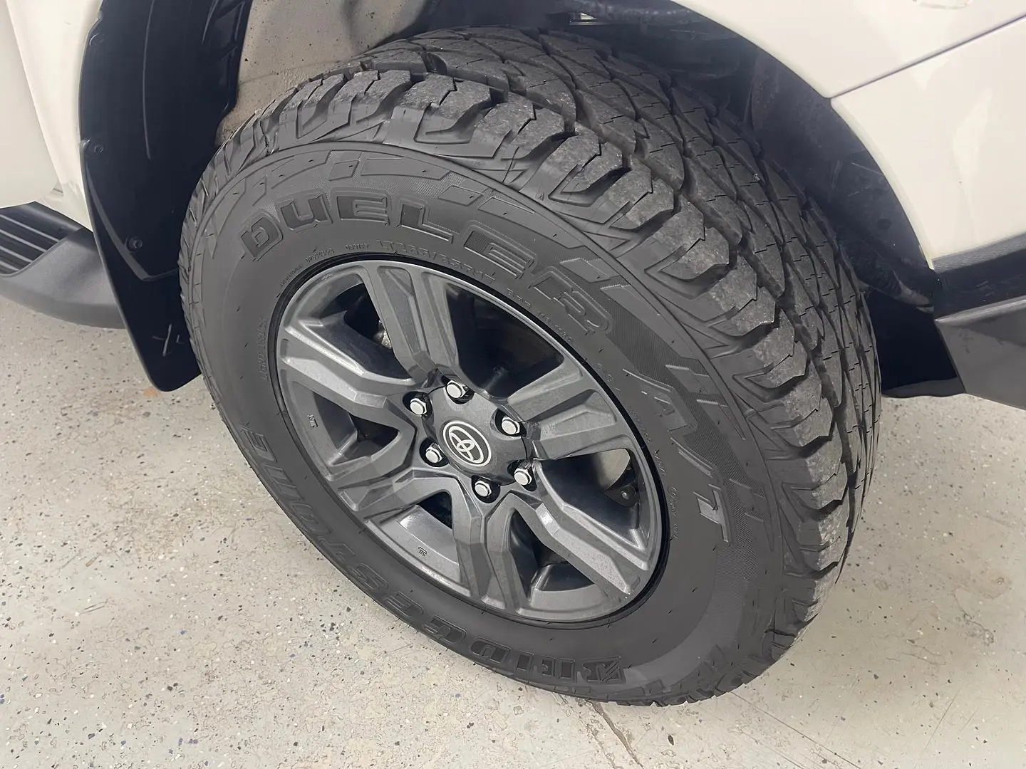 2024 Toyota Hilux Gallery Image 16