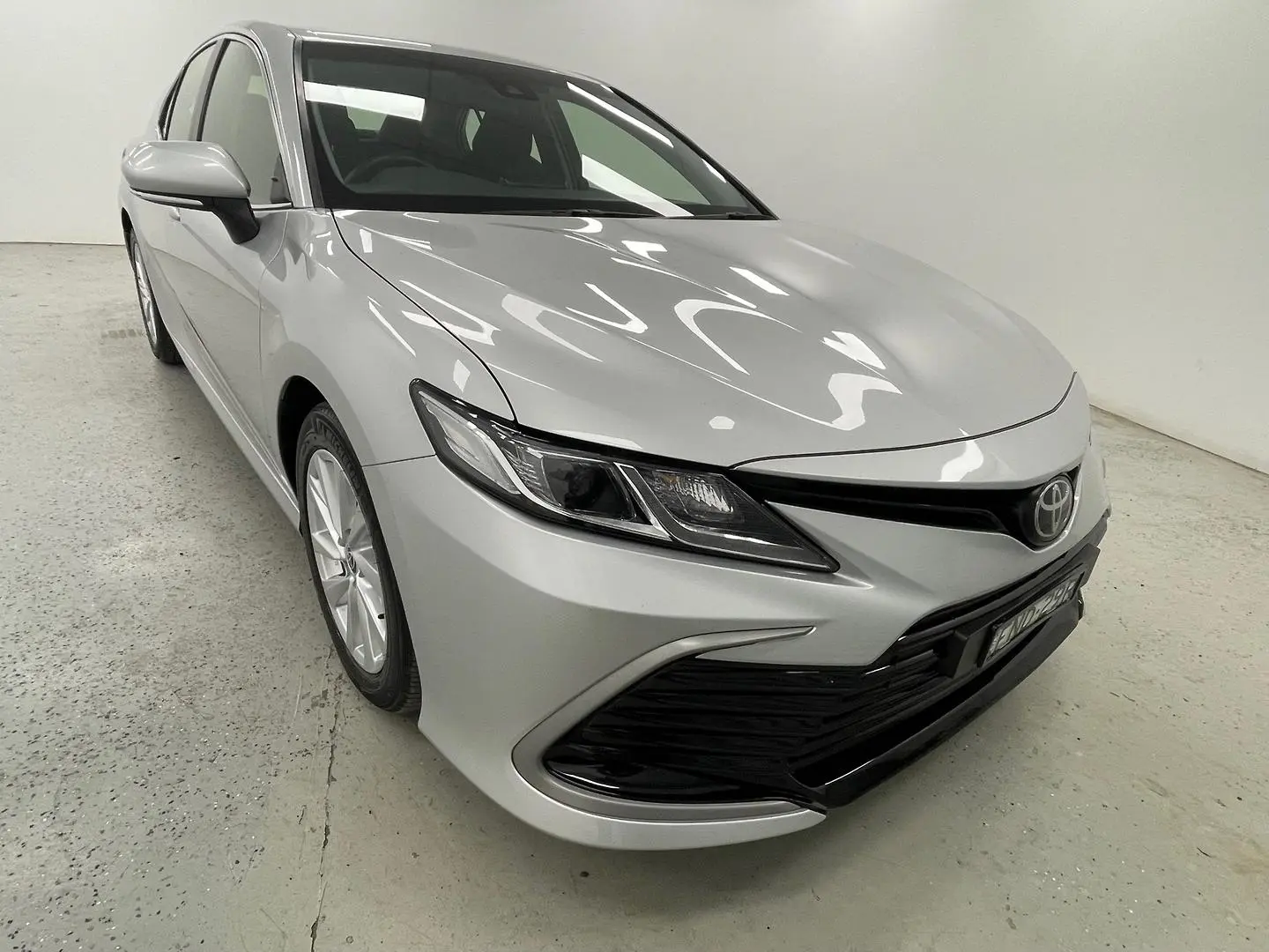 2023 Toyota Camry Gallery Image 1