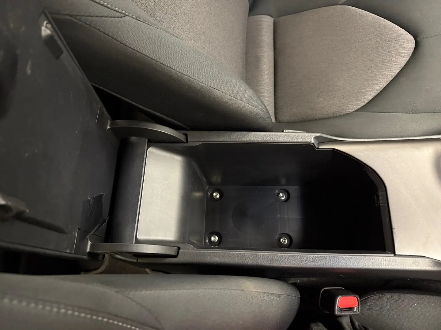 2022 Toyota Camry Gallery Image 30