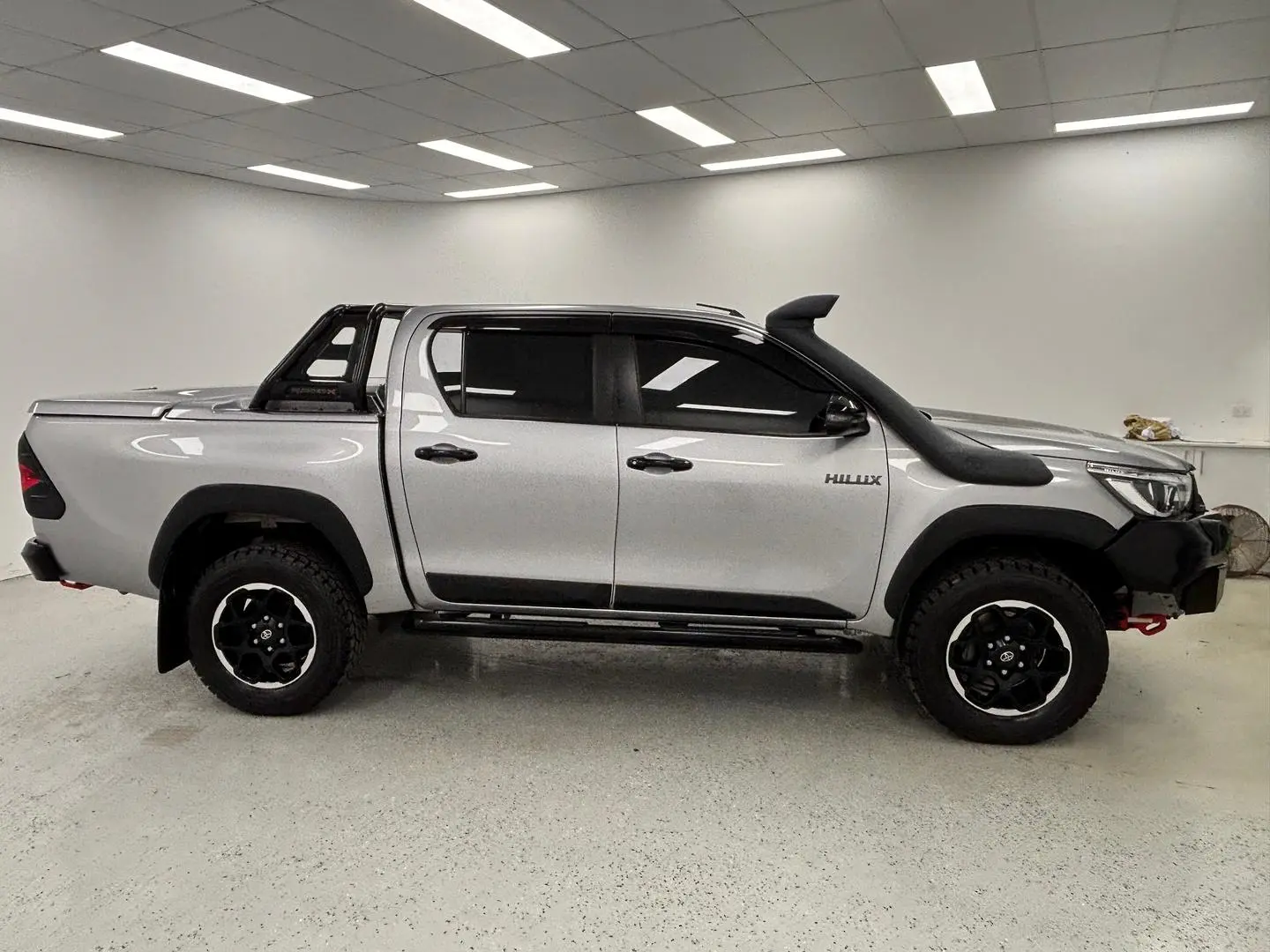 2019 Toyota Hilux Gallery Image 2