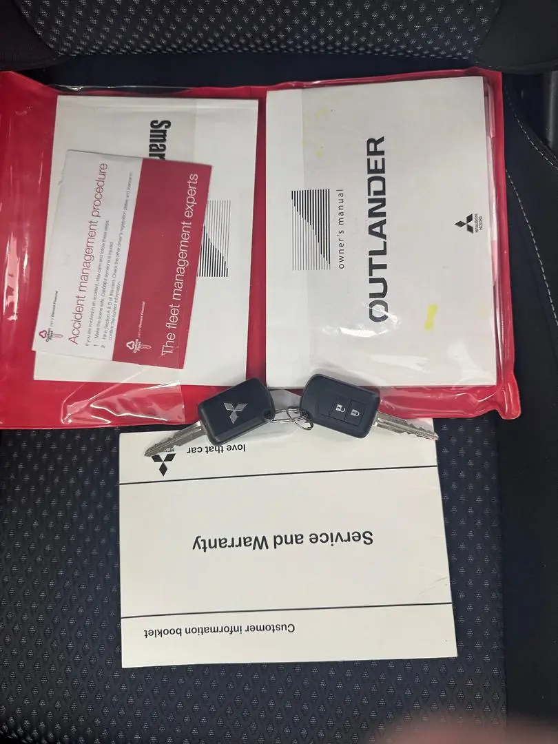 2018 Mitsubishi Outlander Gallery Image 29