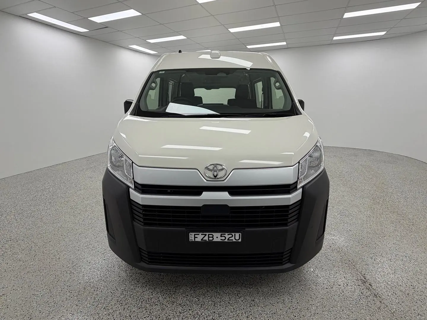 2025 Toyota Hiace Gallery Image 34