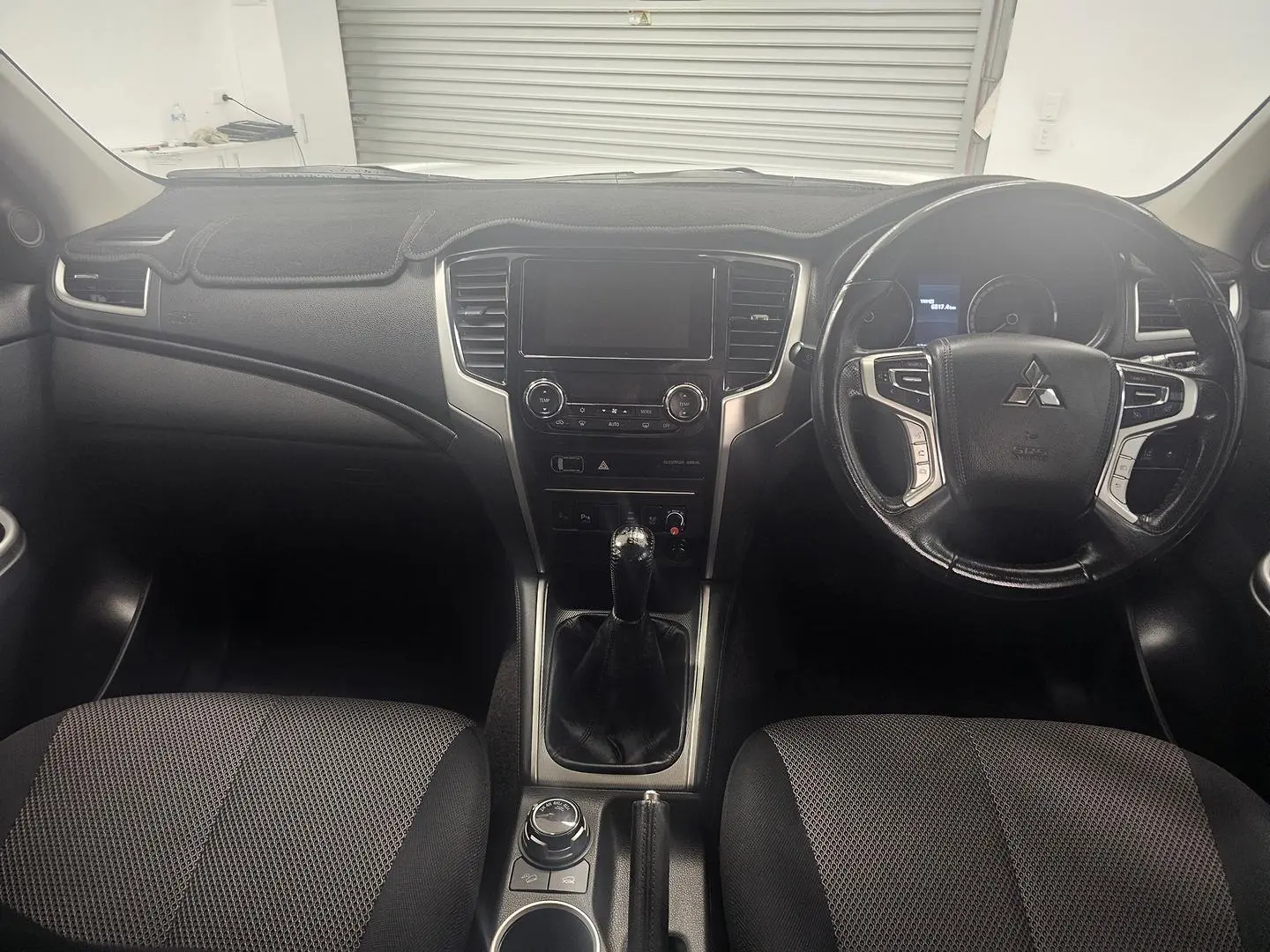 2019 Mitsubishi Triton Gallery Image 27