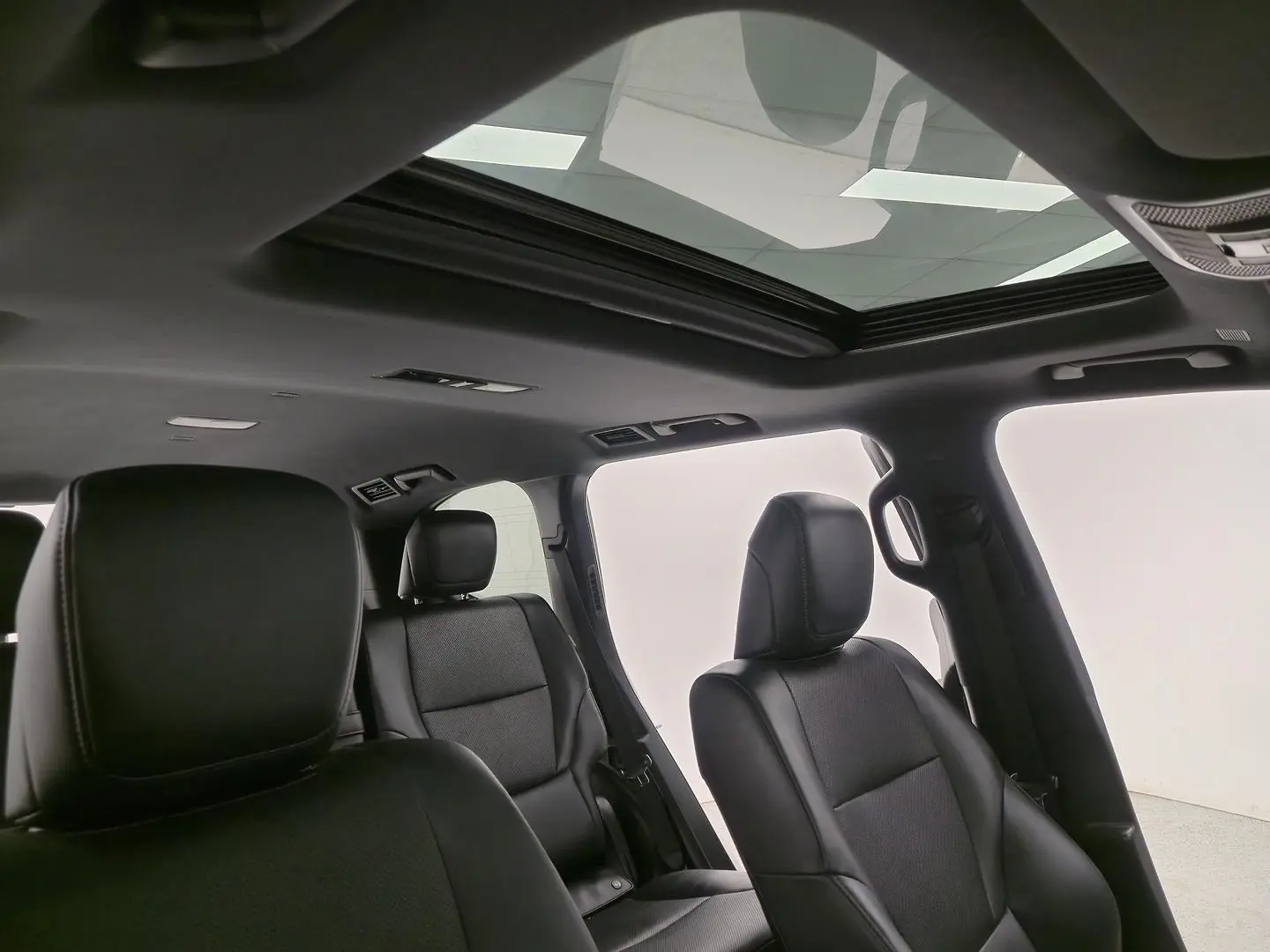 2022 Toyota Landcruiser Gallery Image 24