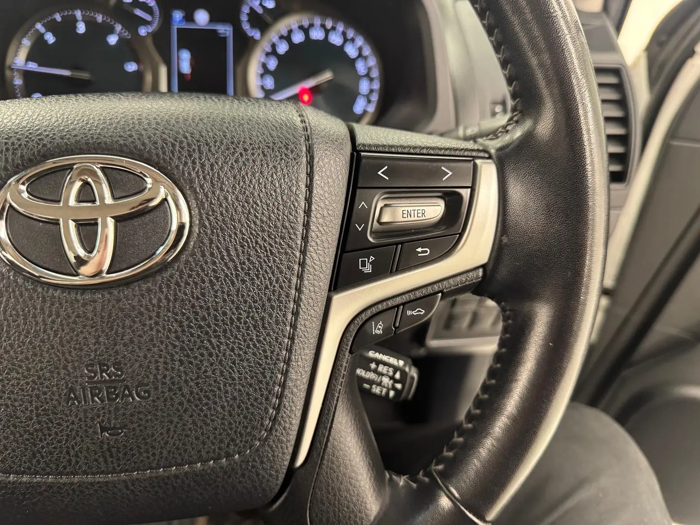 2020 Toyota Landcruiser Prado Gallery Image 18