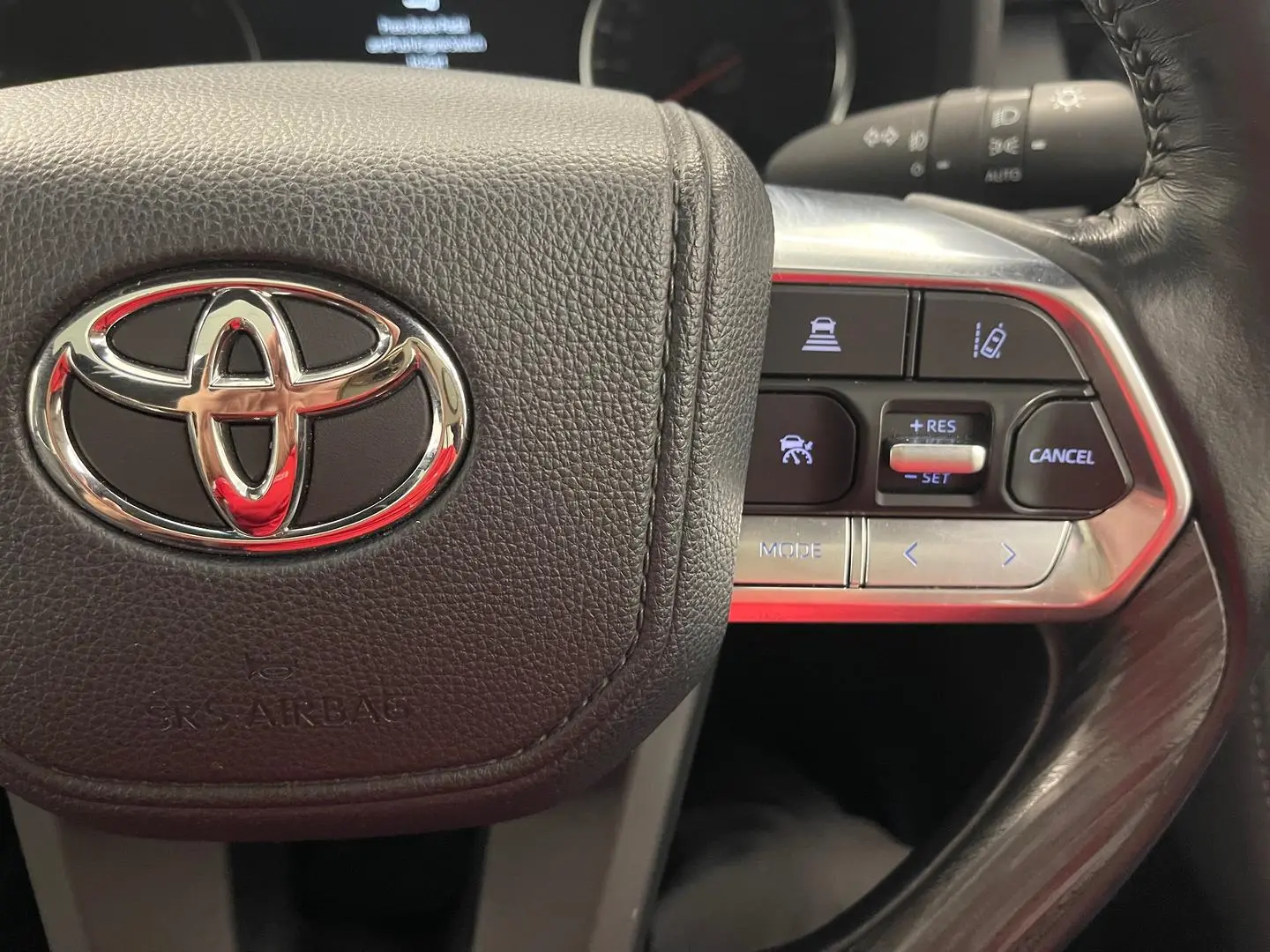 2022 Toyota Landcruiser Gallery Image 32