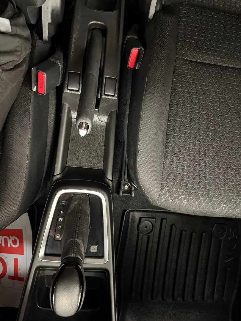 2023 Suzuki Swift Gallery Image 32