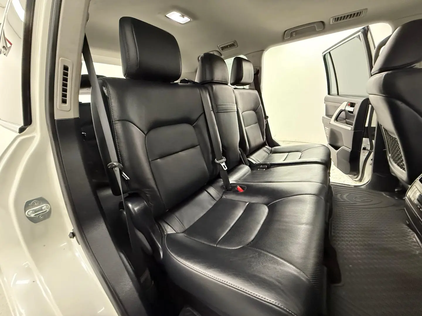 2019 Toyota Landcruiser Gallery Image 18