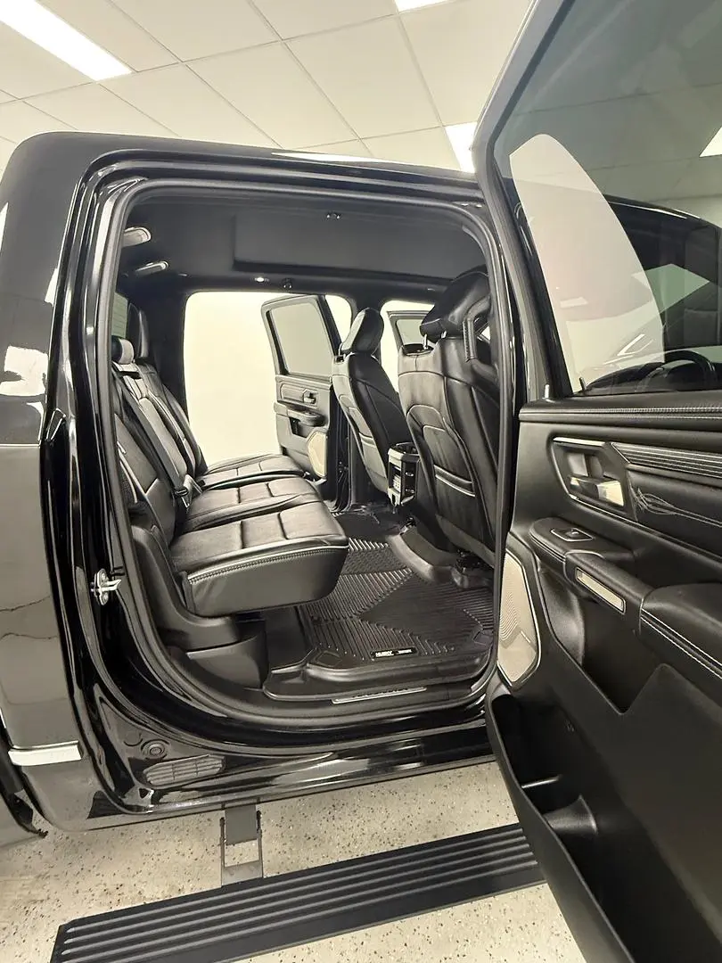 2021 RAM 1500 Gallery Image 16