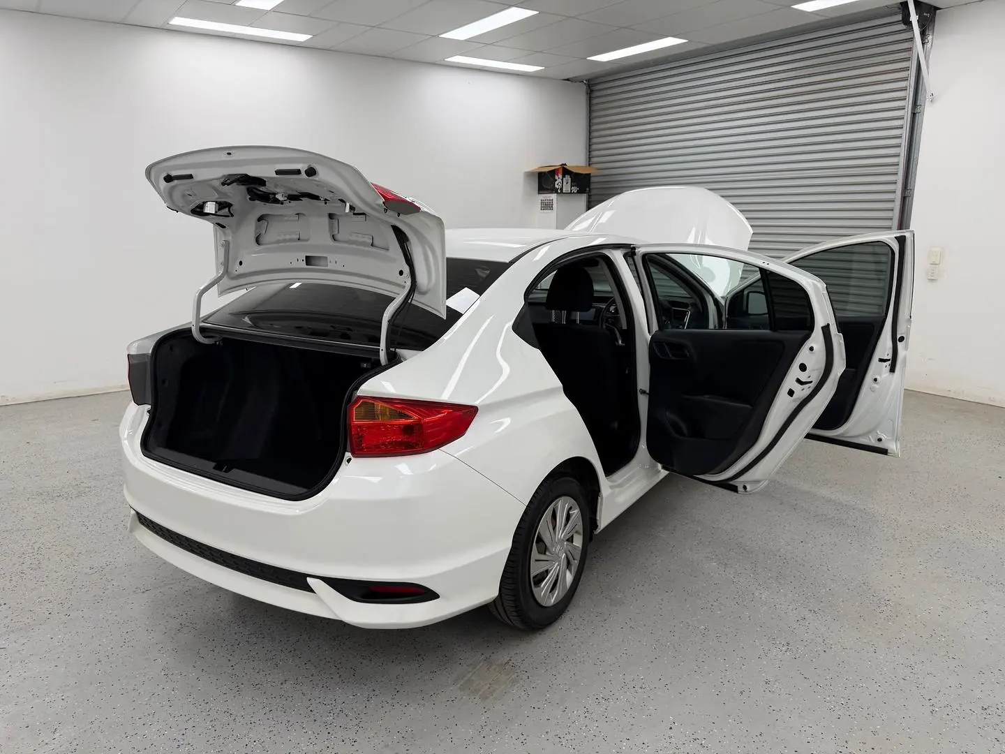 2019 Honda City Gallery Image 9