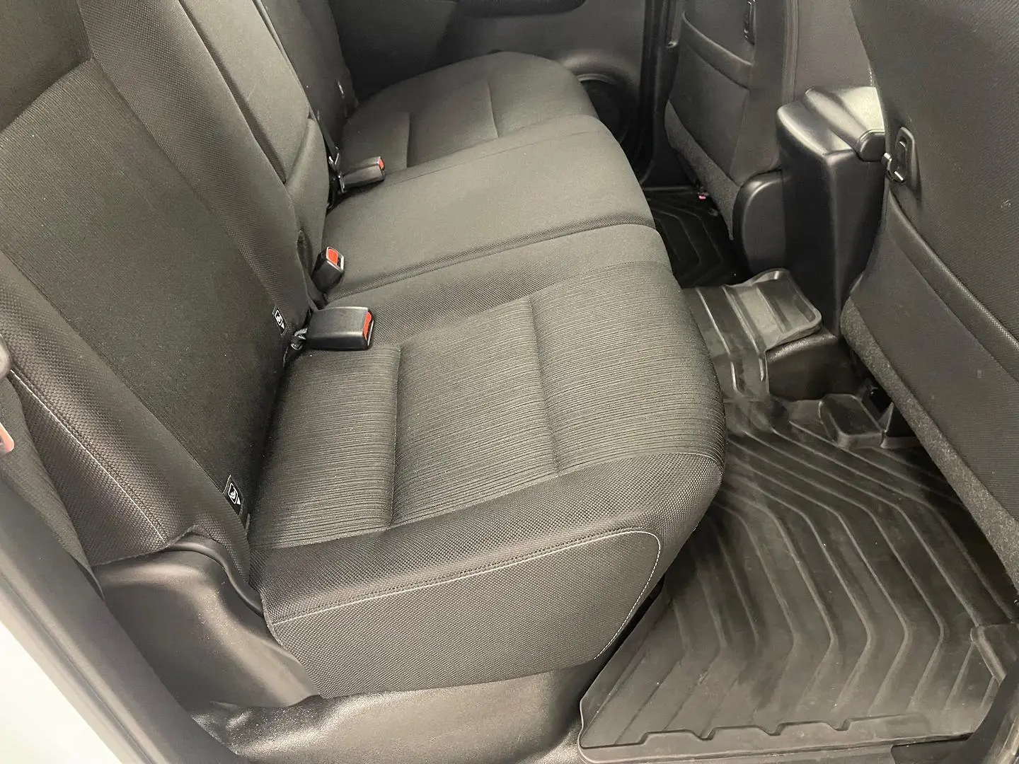 2024 Toyota Hilux Gallery Image 19