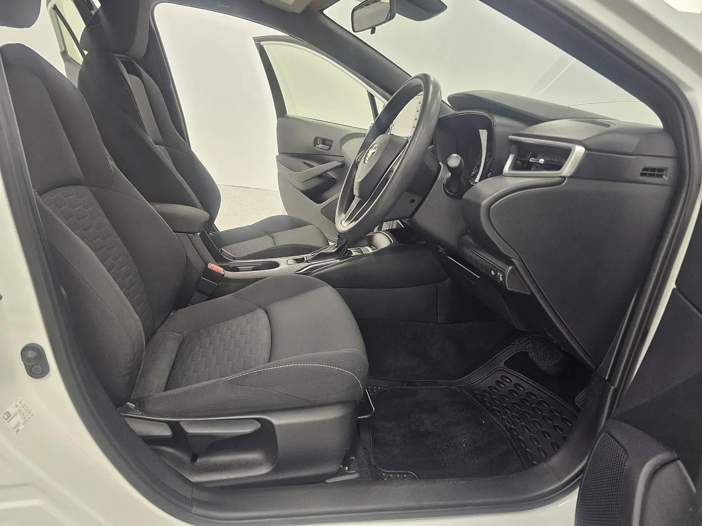 2022 Toyota Corolla Gallery Image 23