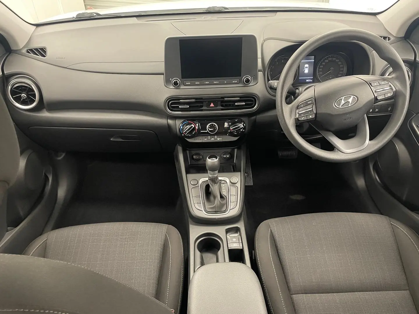 2023 Hyundai Kona Gallery Image 23
