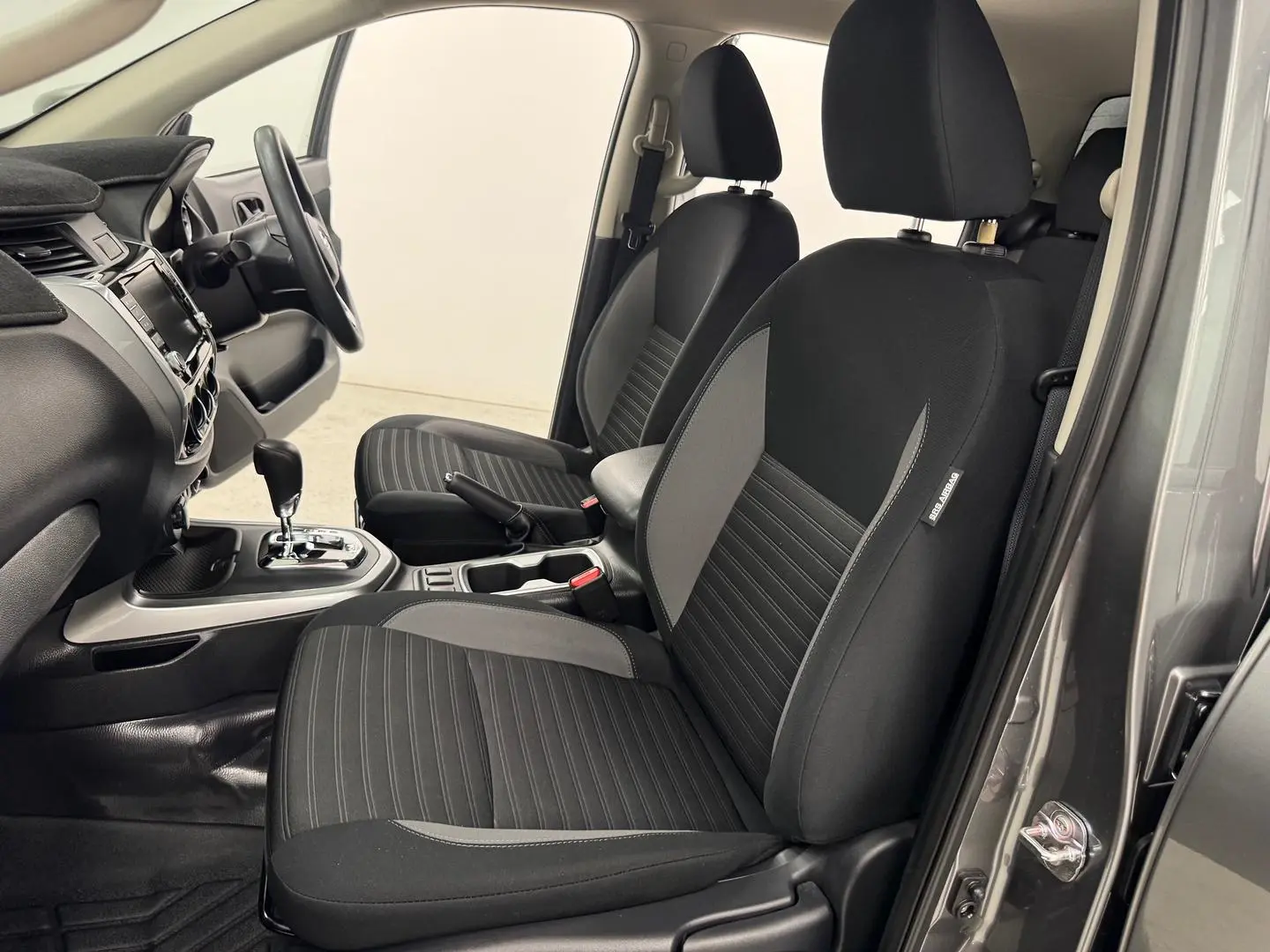 2024 Nissan Navara Gallery Image 31