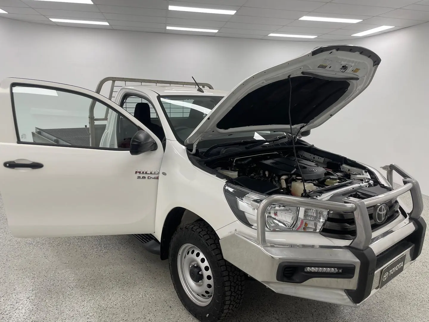 2020 Toyota Hilux Gallery Image 14