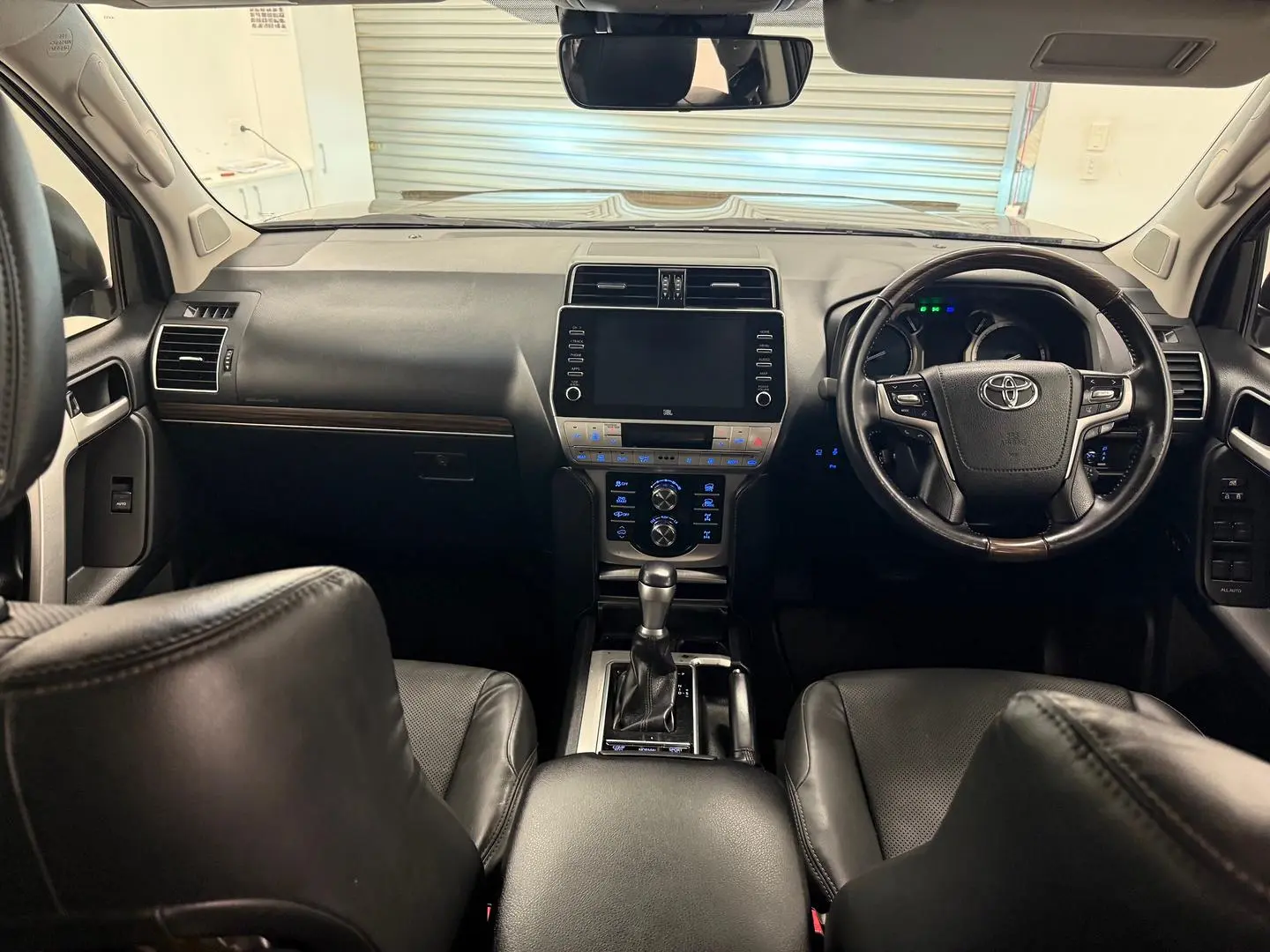 2021 Toyota Landcruiser Prado Gallery Image 21