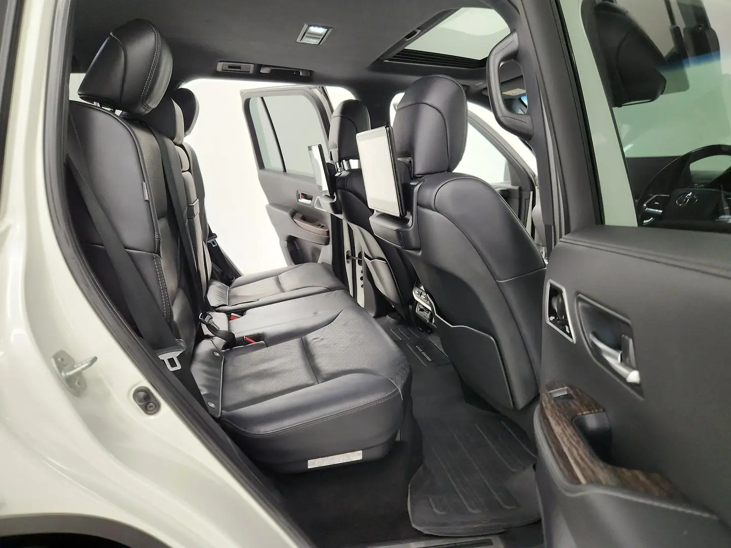 2022 Toyota Landcruiser Gallery Image 20