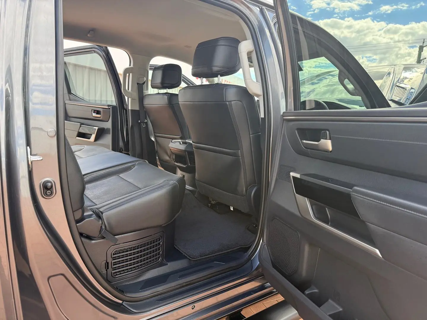 2024 Toyota Tundra Gallery Image 17