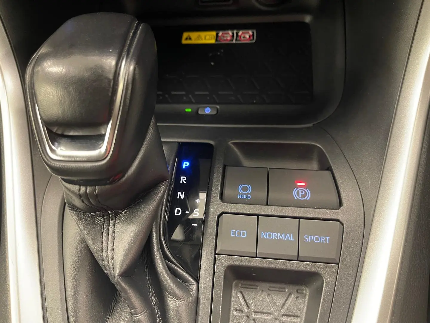 2022 Toyota RAV4 Gallery Image 28