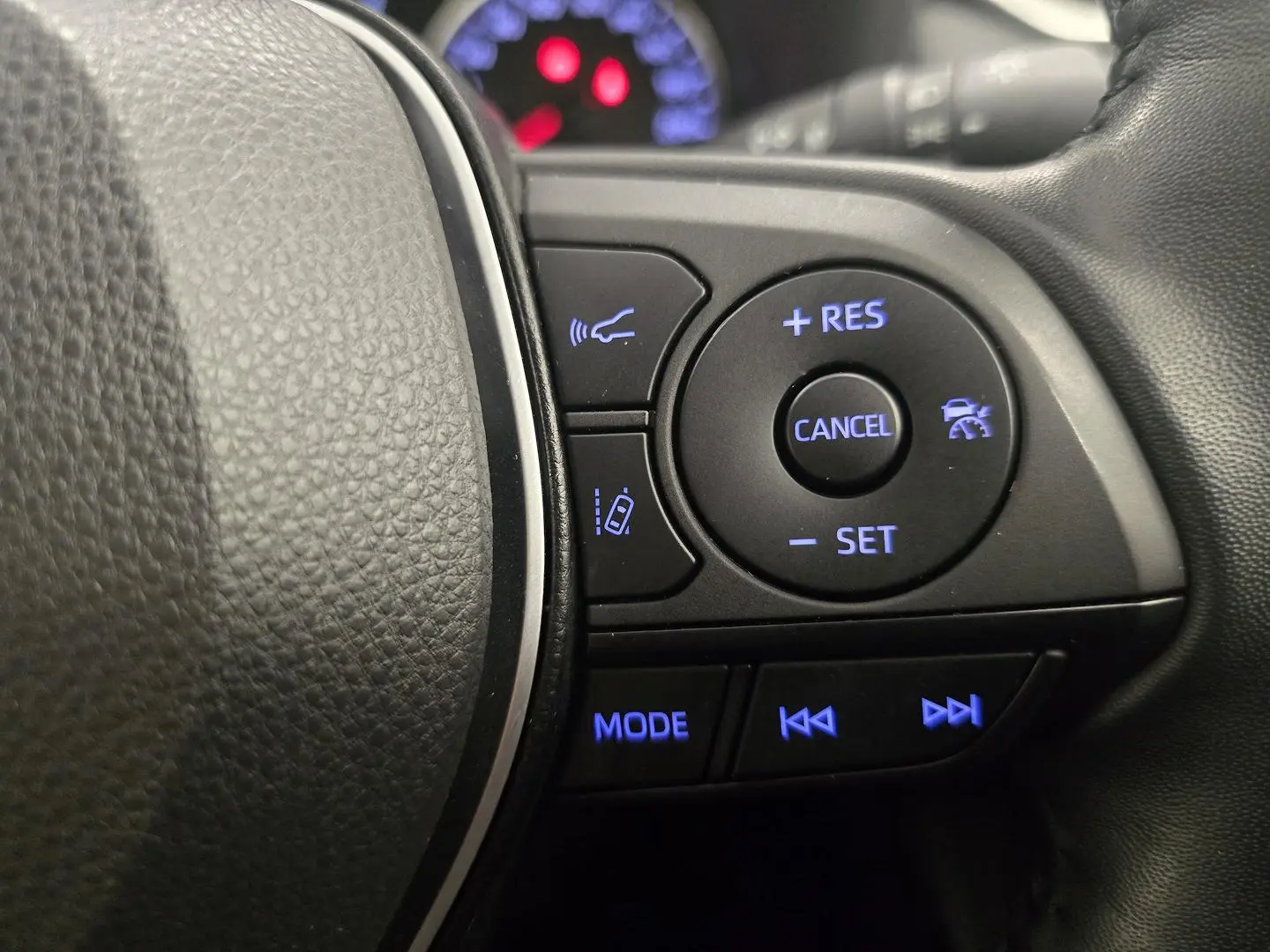 2022 Toyota RAV4 Gallery Image 23