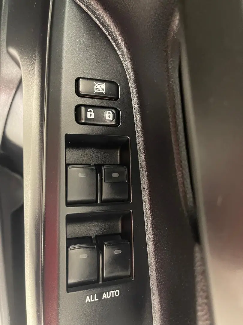 2010 Toyota Landcruiser Gallery Image 22