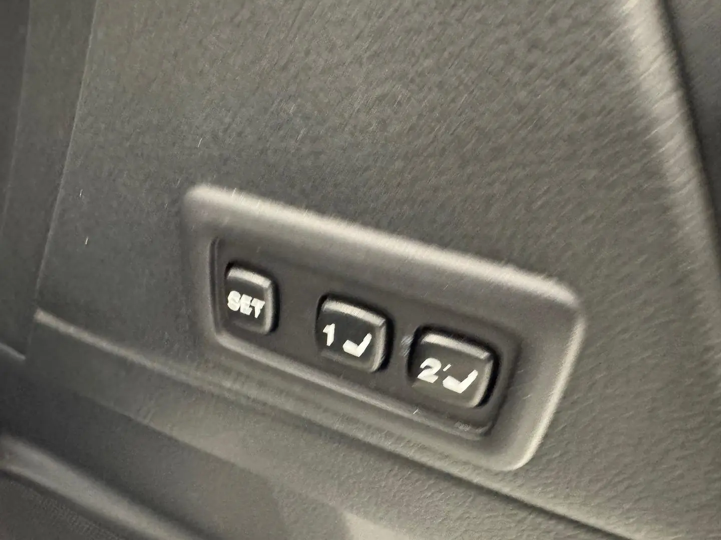 2021 Toyota Landcruiser Prado Gallery Image 23