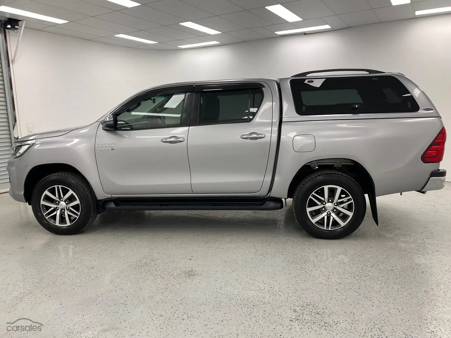 2019 Toyota Hilux Image 6