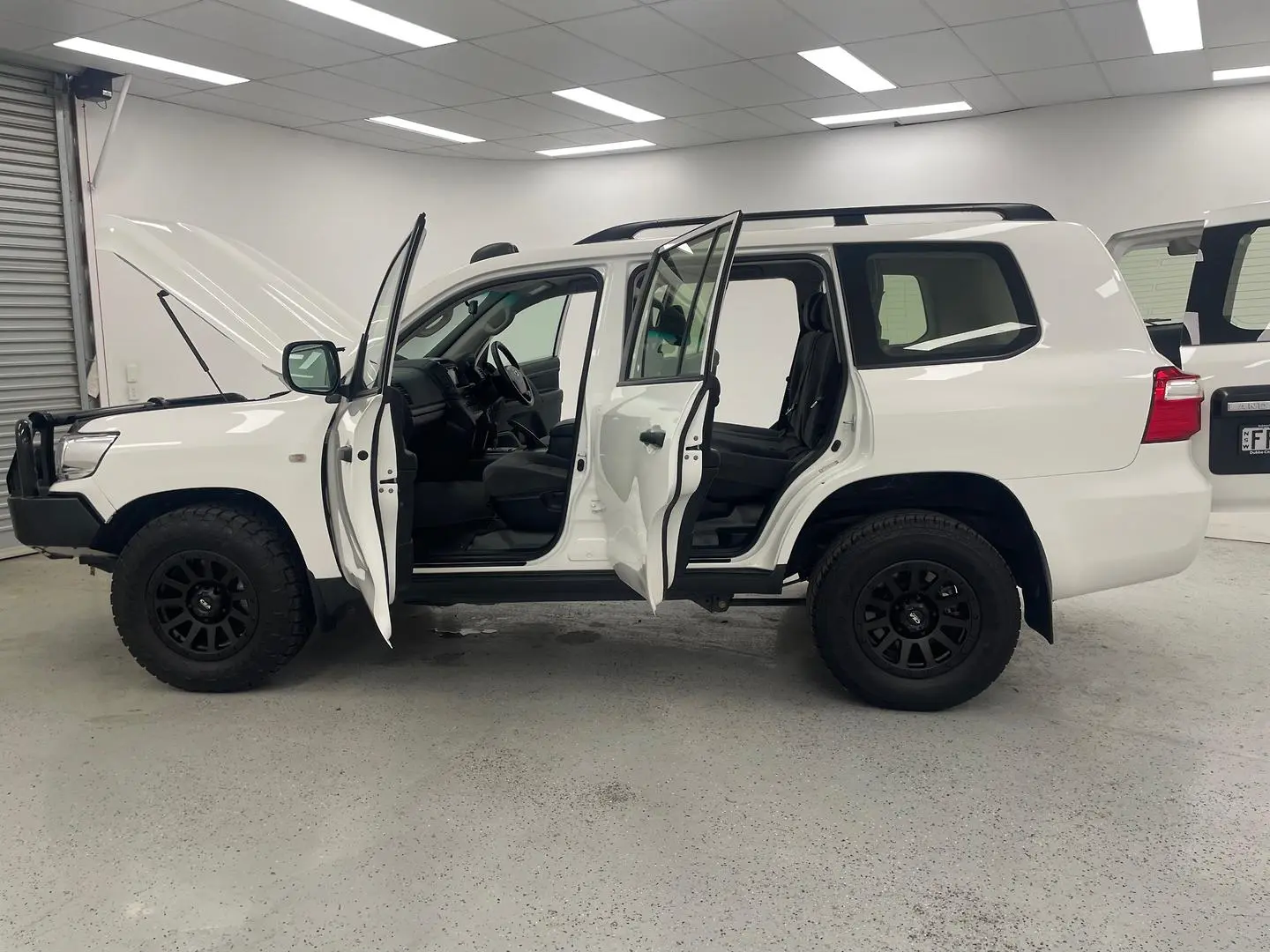 2020 Toyota Landcruiser Gallery Image 13