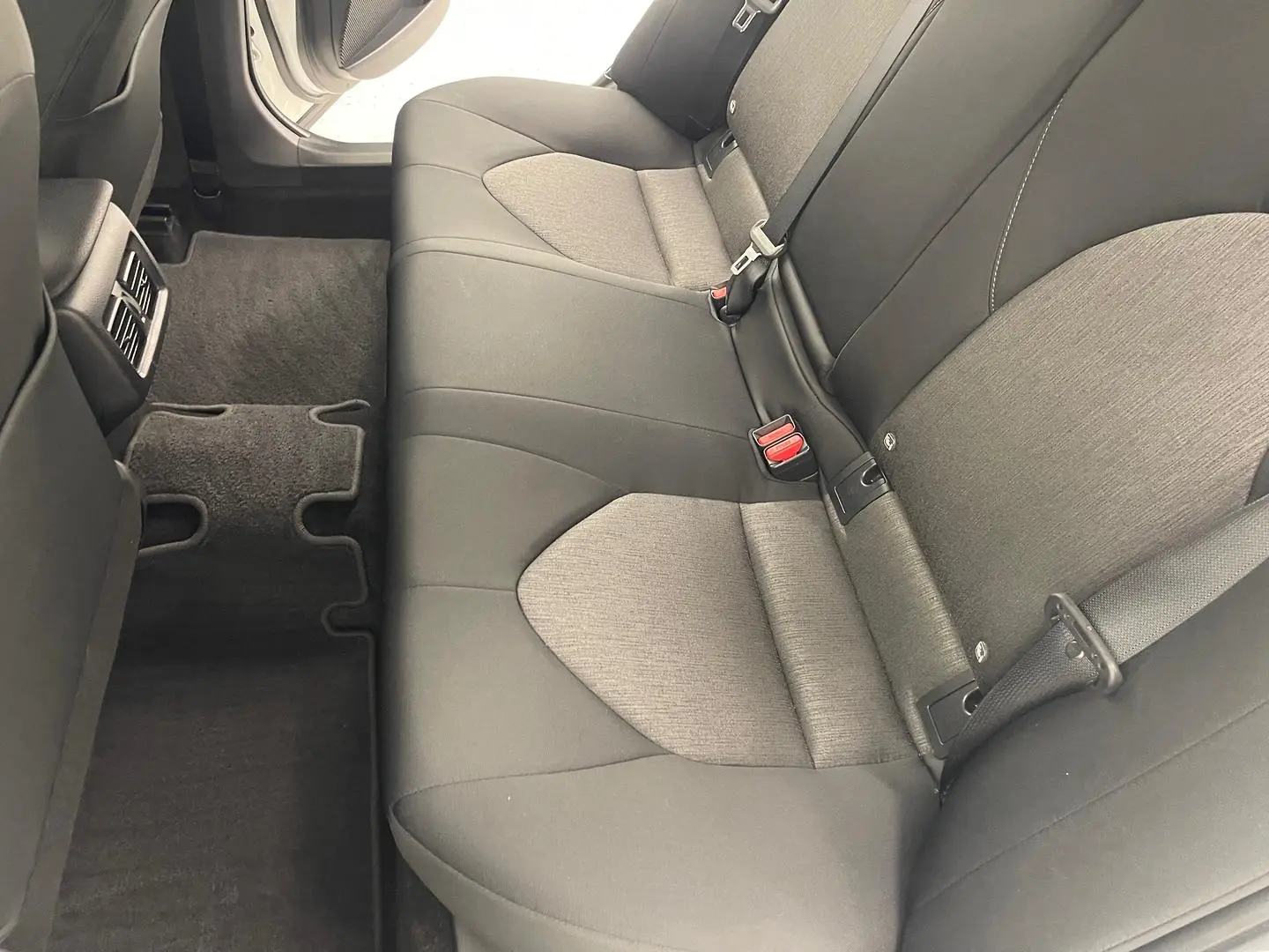 2024 Toyota Camry Gallery Image 18