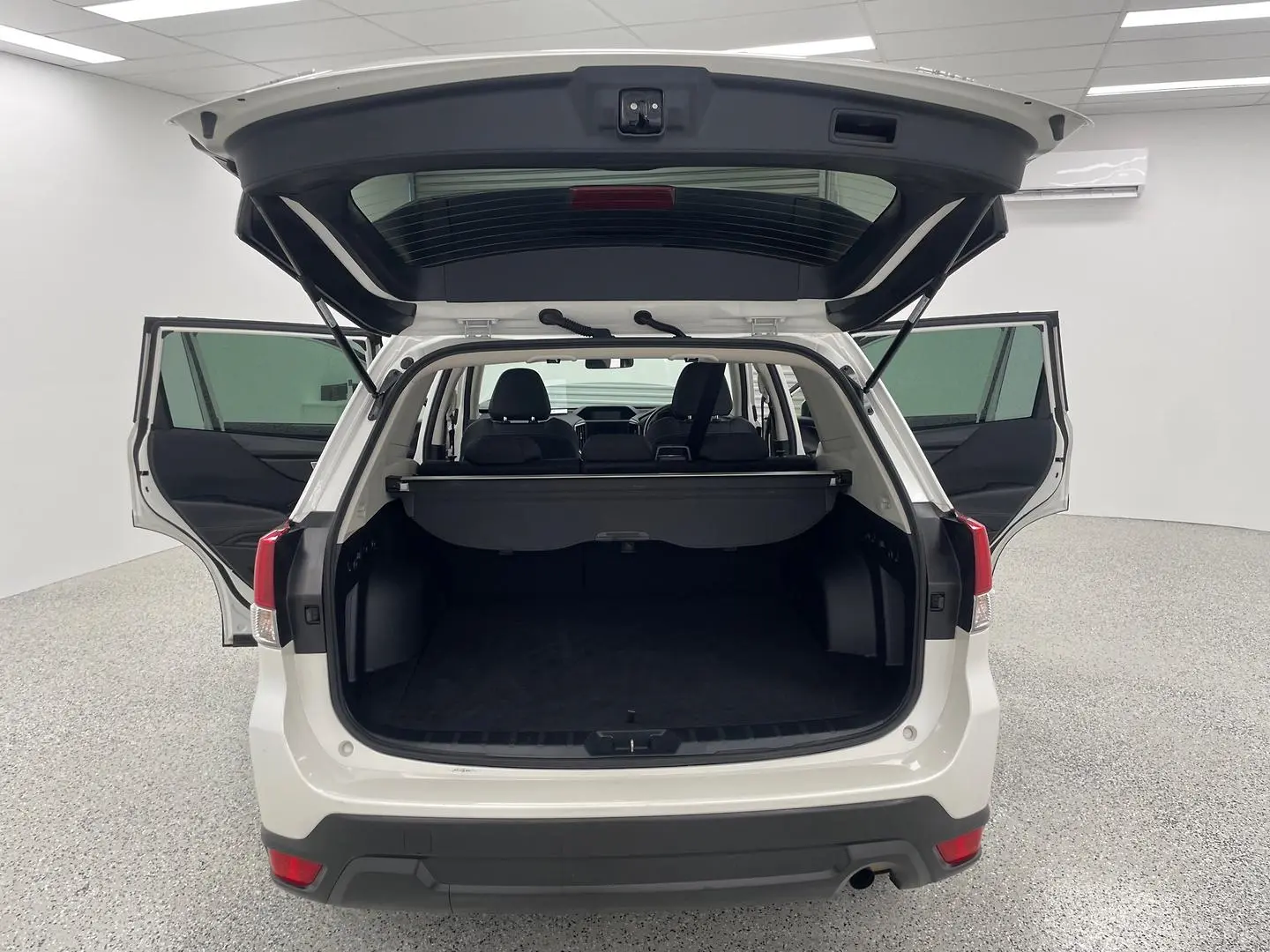 2023 Subaru Forester Gallery Image 11