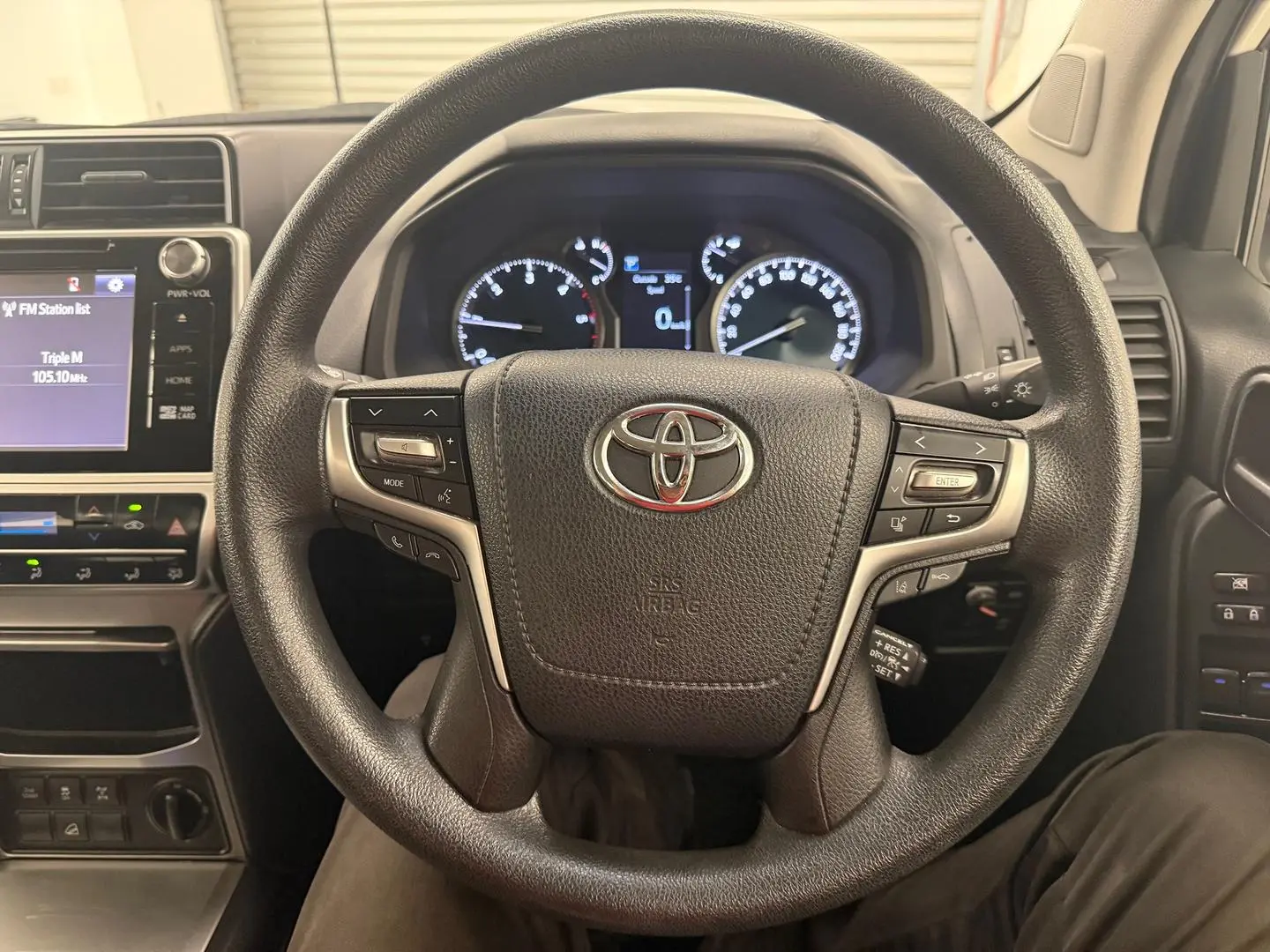 2020 Toyota Landcruiser Prado Gallery Image 25