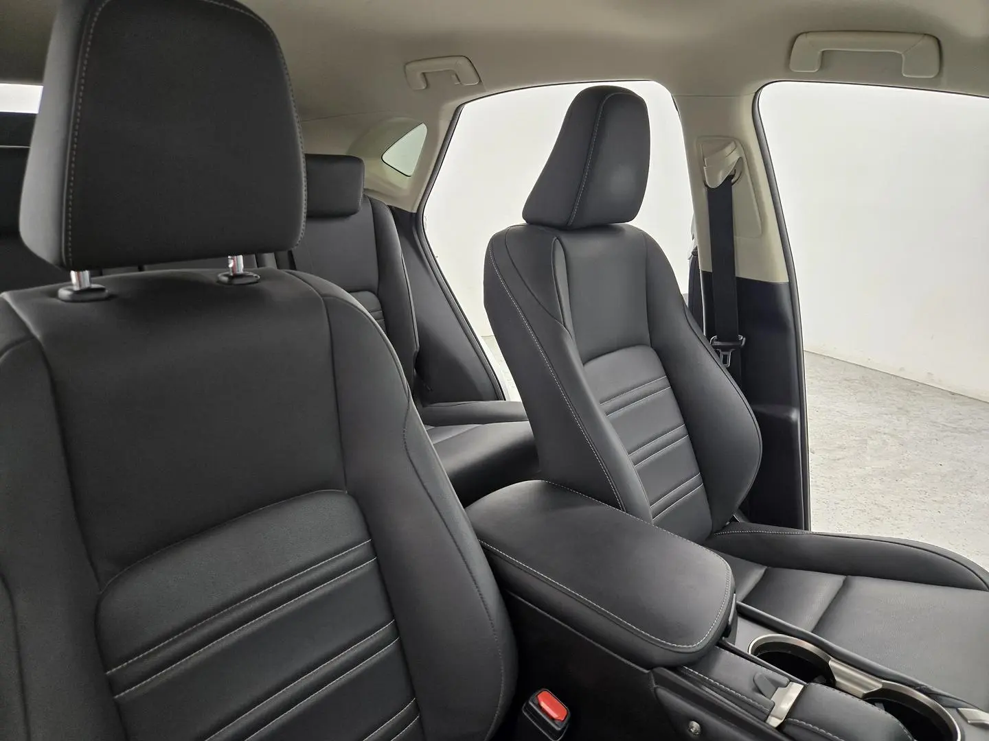 2020 Lexus NX Gallery Image 24