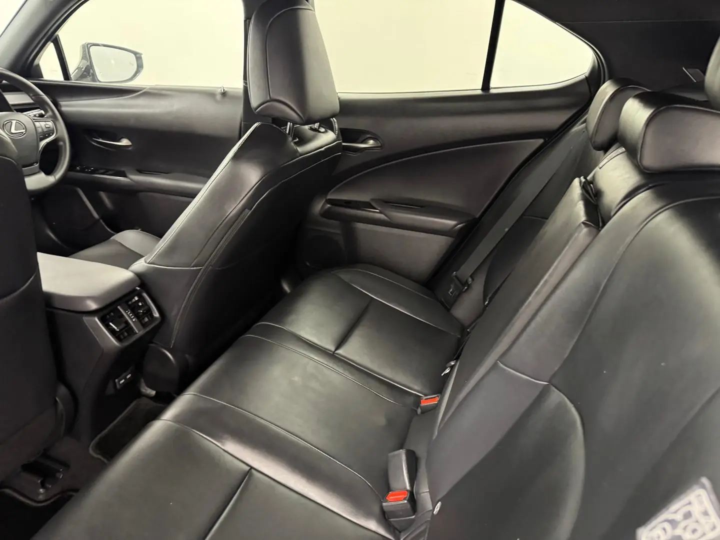 2023 Lexus UX Gallery Image 24
