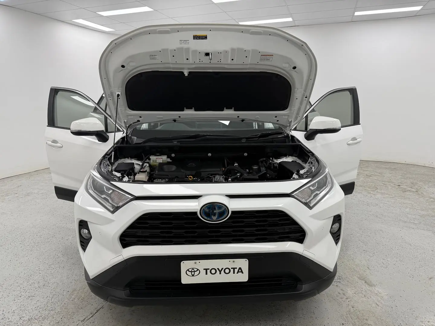 2020 Toyota RAV4 Gallery Image 22