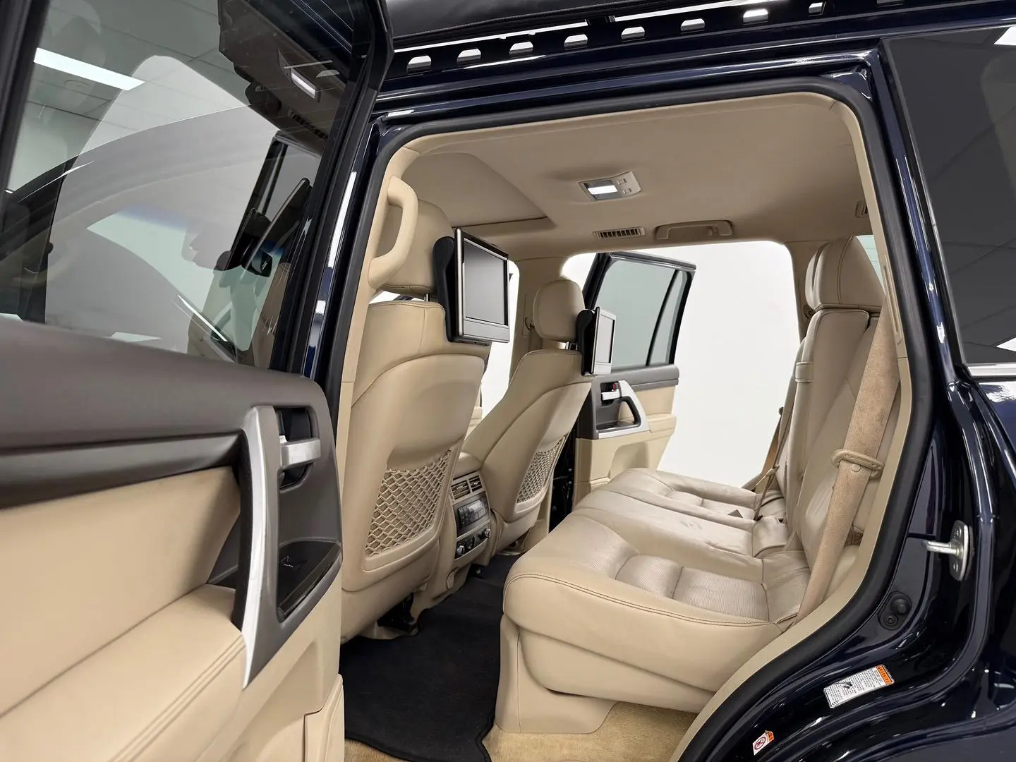 2018 Toyota Landcruiser Gallery Image 13