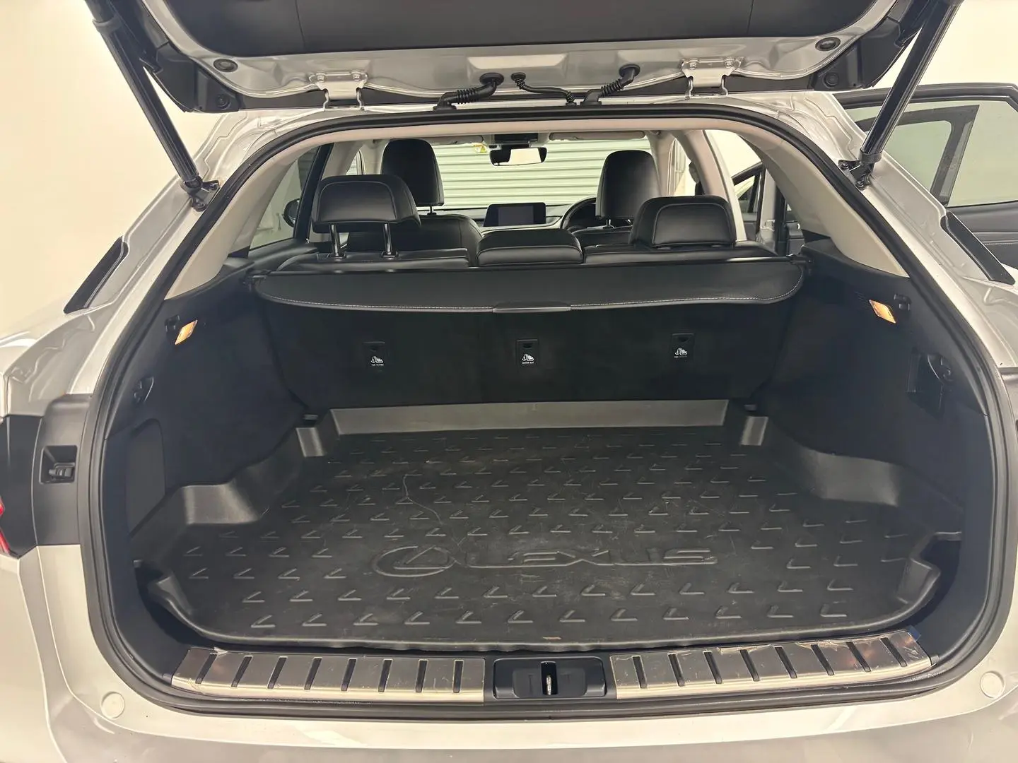 2017 Lexus RX Gallery Image 18