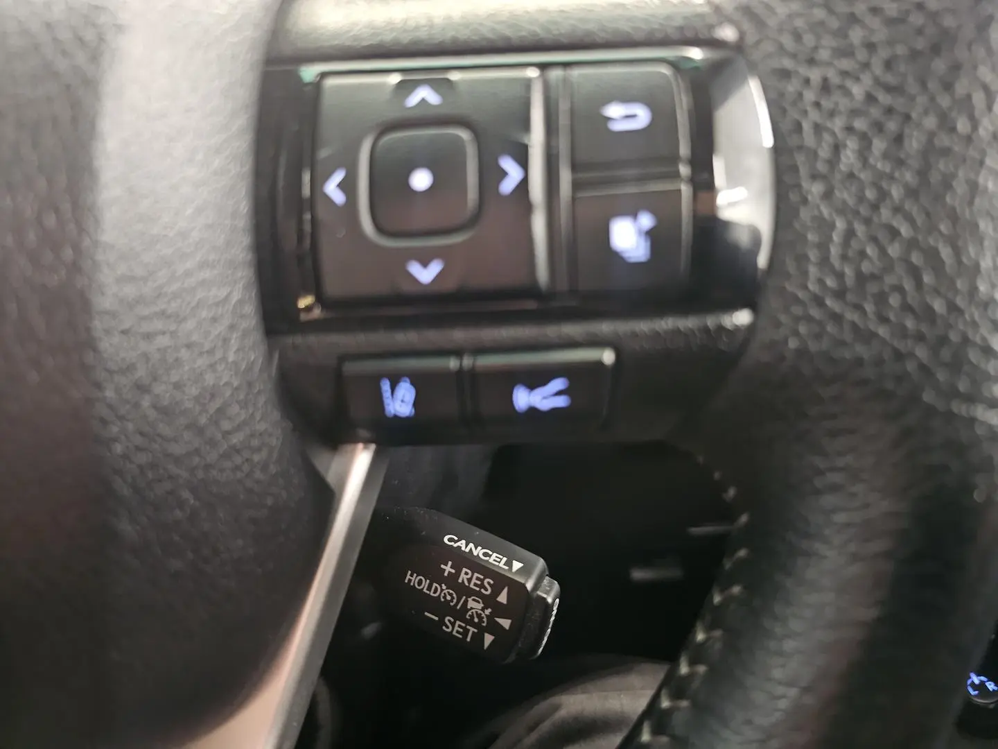 2021 Toyota Hilux Gallery Image 34