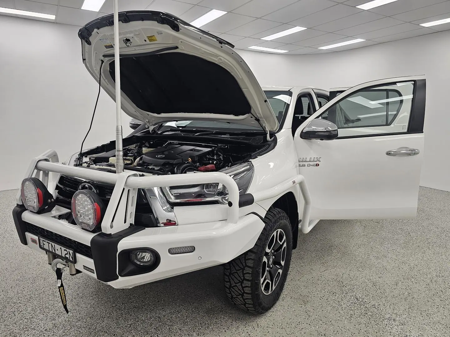 2021 Toyota Hilux Gallery Image 8