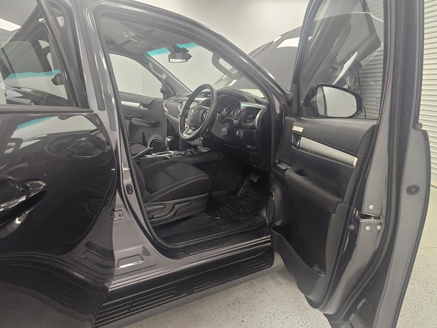 2024 Toyota Hilux Gallery Image 22