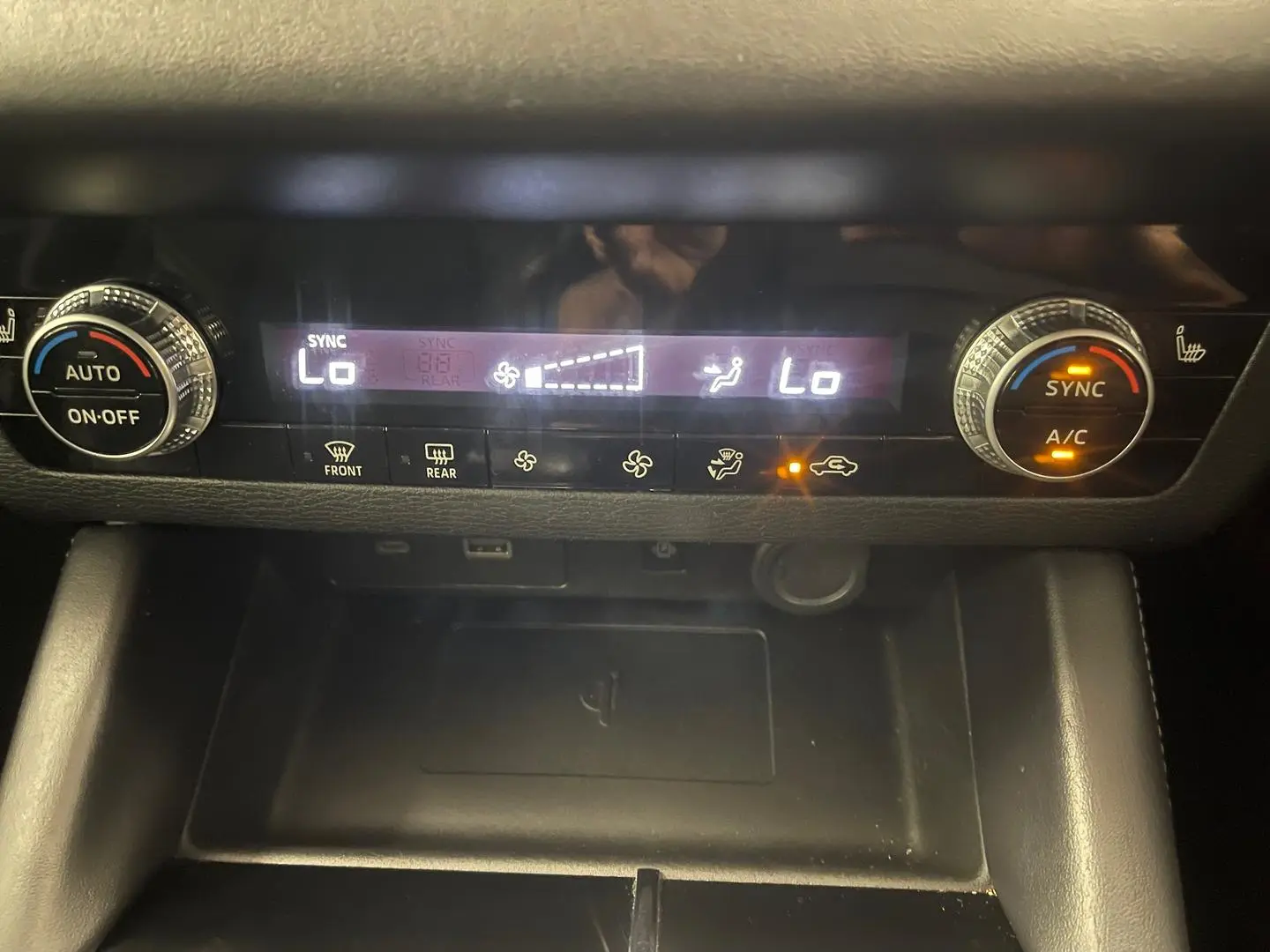 2022 Mitsubishi Outlander Gallery Image 24