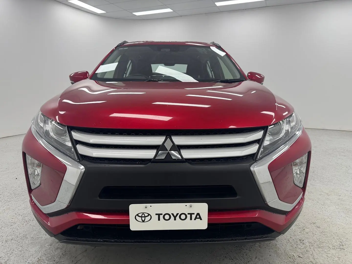 2019 Mitsubishi Eclipse Cross Gallery Image 32