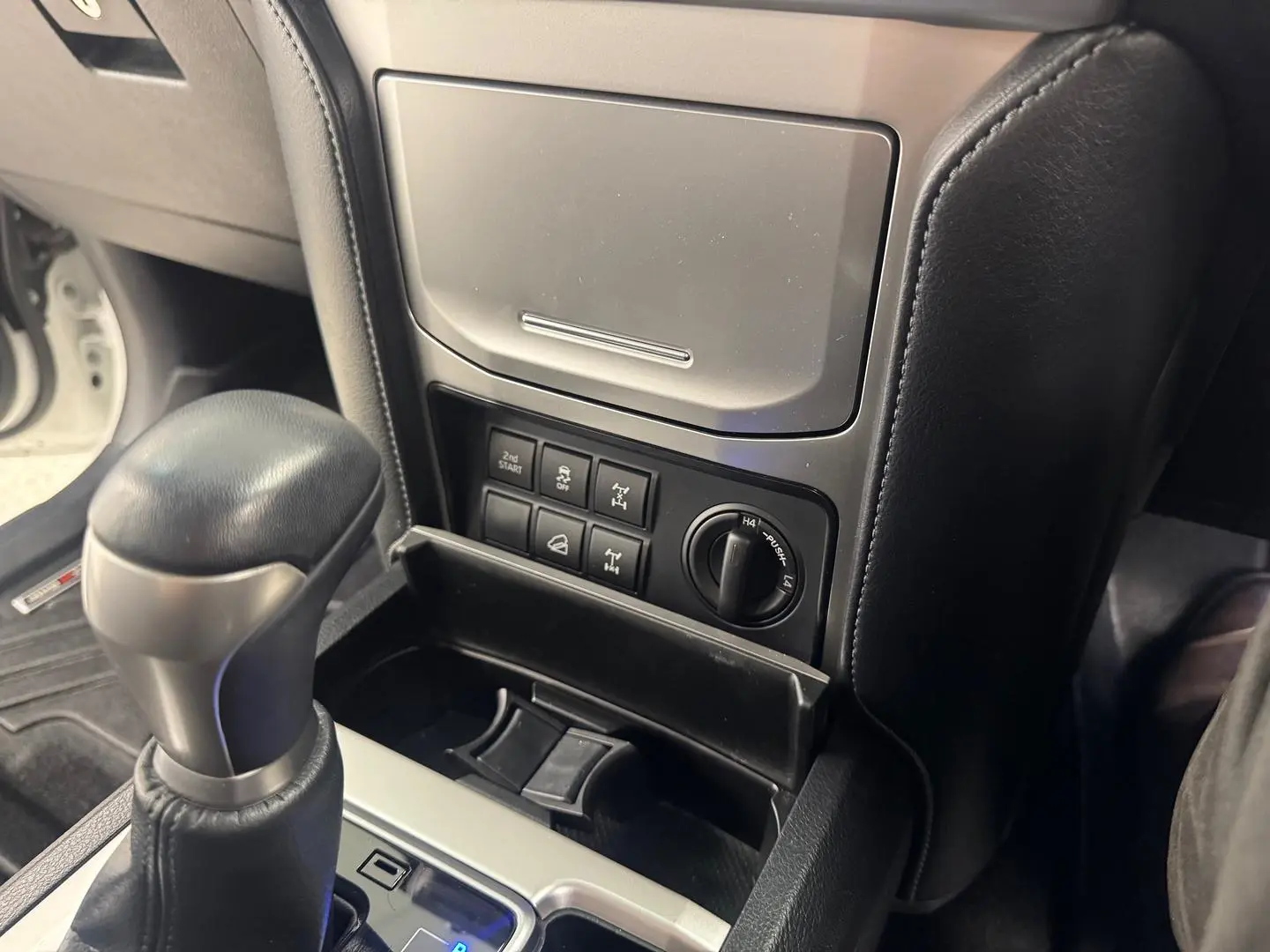 2024 Toyota Landcruiser Prado Gallery Image 22