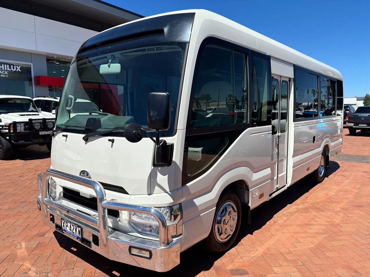 2025 Toyota Coaster Gallery Image 7