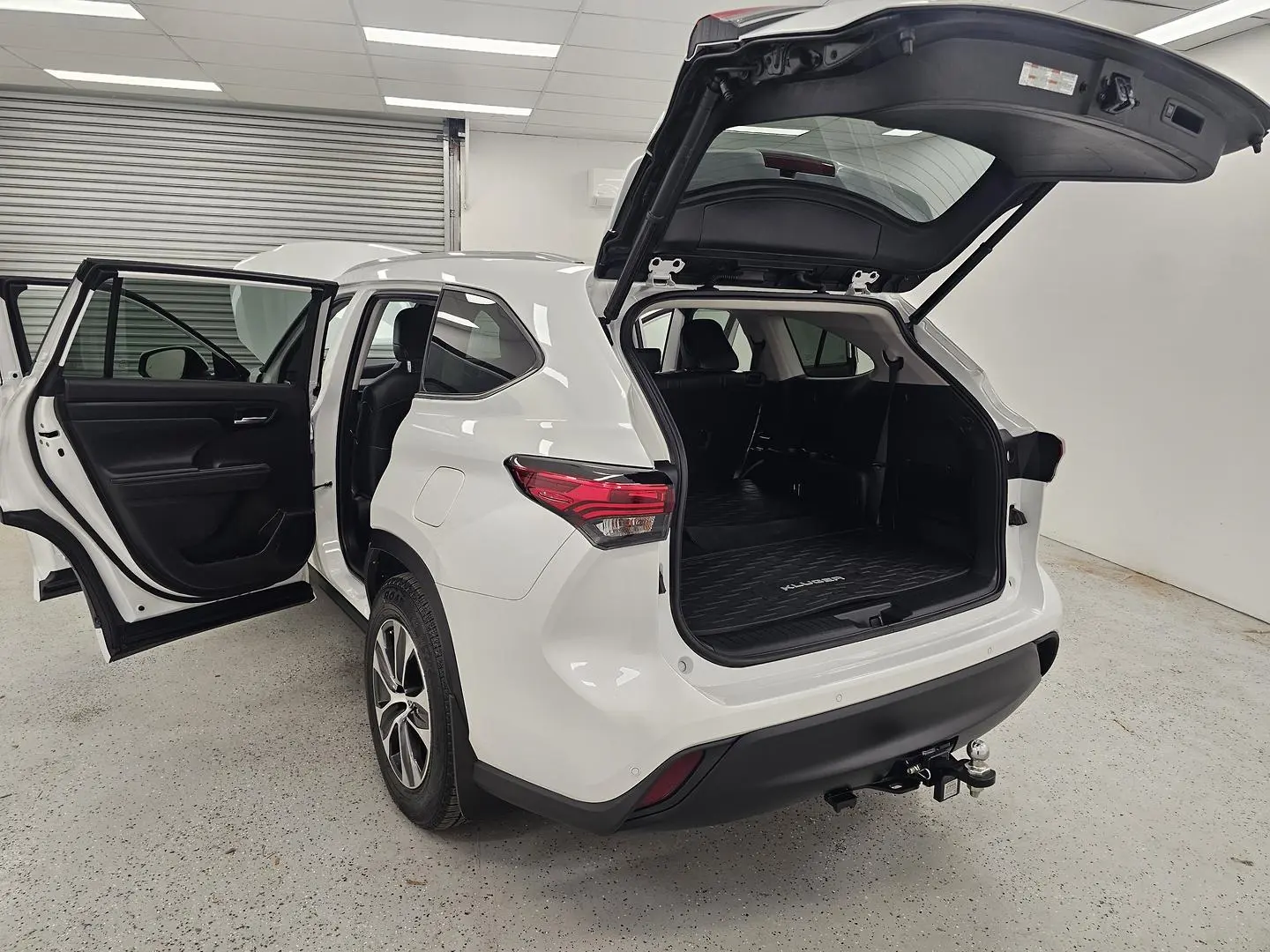 2022 Toyota Kluger Gallery Image 16