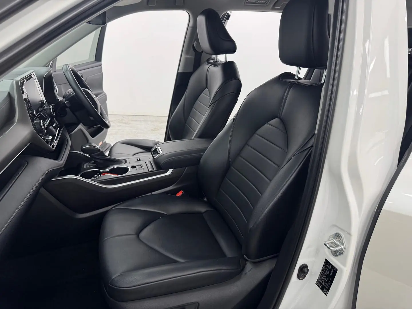2021 Toyota Kluger Gallery Image 25