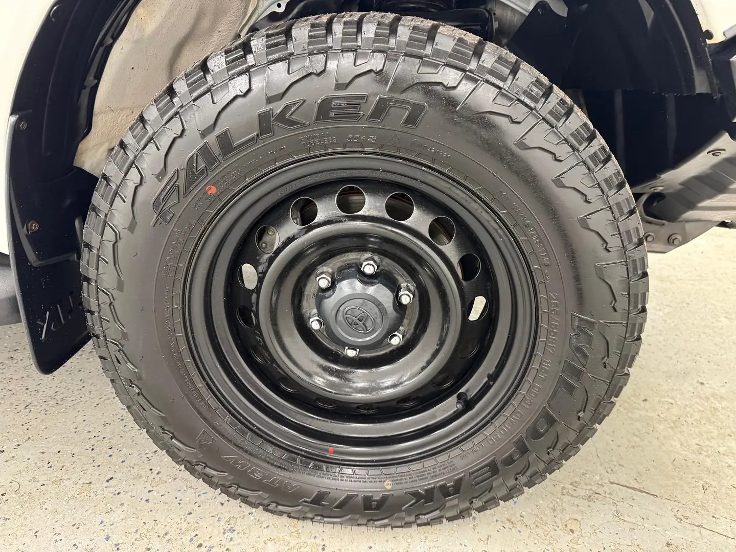 2021 Toyota Hilux Gallery Image 30