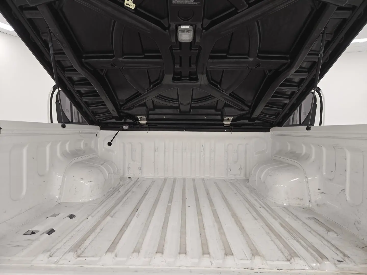 2019 Toyota Hilux Gallery Image 19