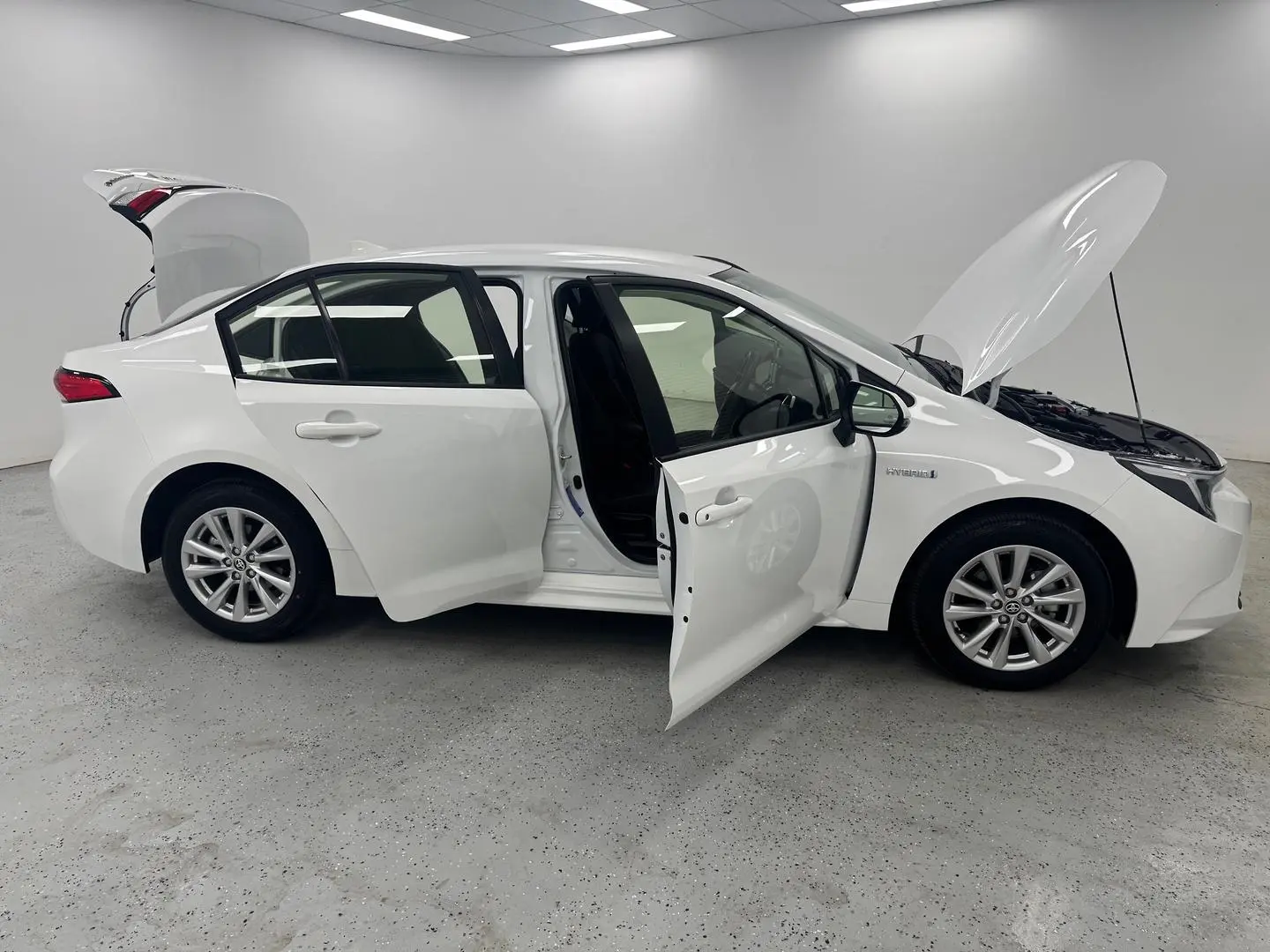 2023 Toyota Corolla Gallery Image 8