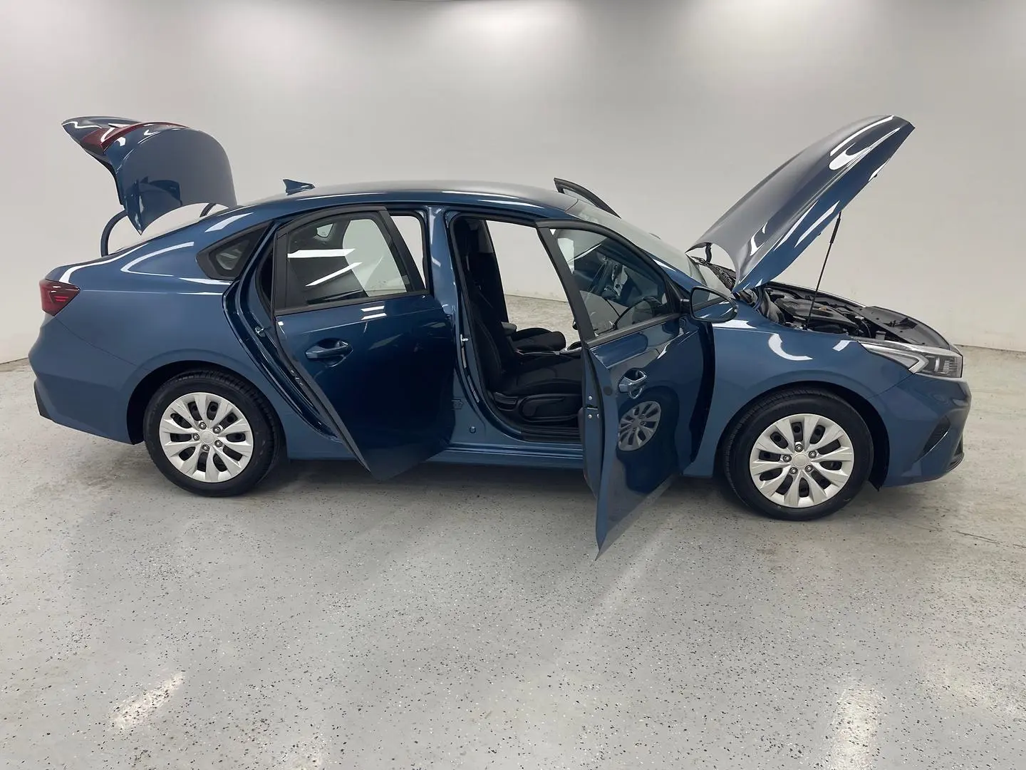 2023 Kia Cerato Gallery Image 8