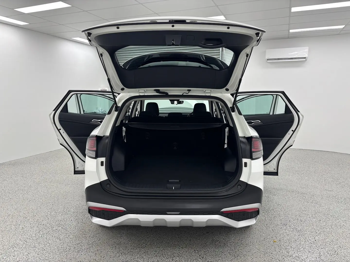 2024 Kia Sportage Gallery Image 11